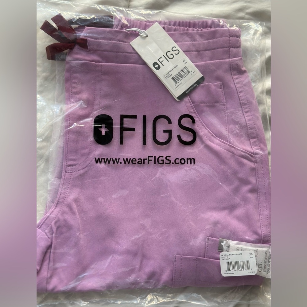 Figs Women’s Yola Skinny Pants Petite